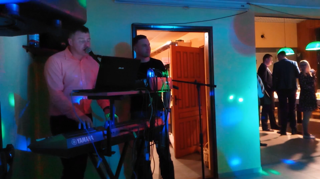 Geriausi dainininkai vedėjai grupė vestuvėms jubiliejams Alytus gyvai